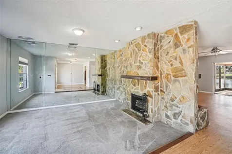 2024 W Sitka Street Tampa FL 33604