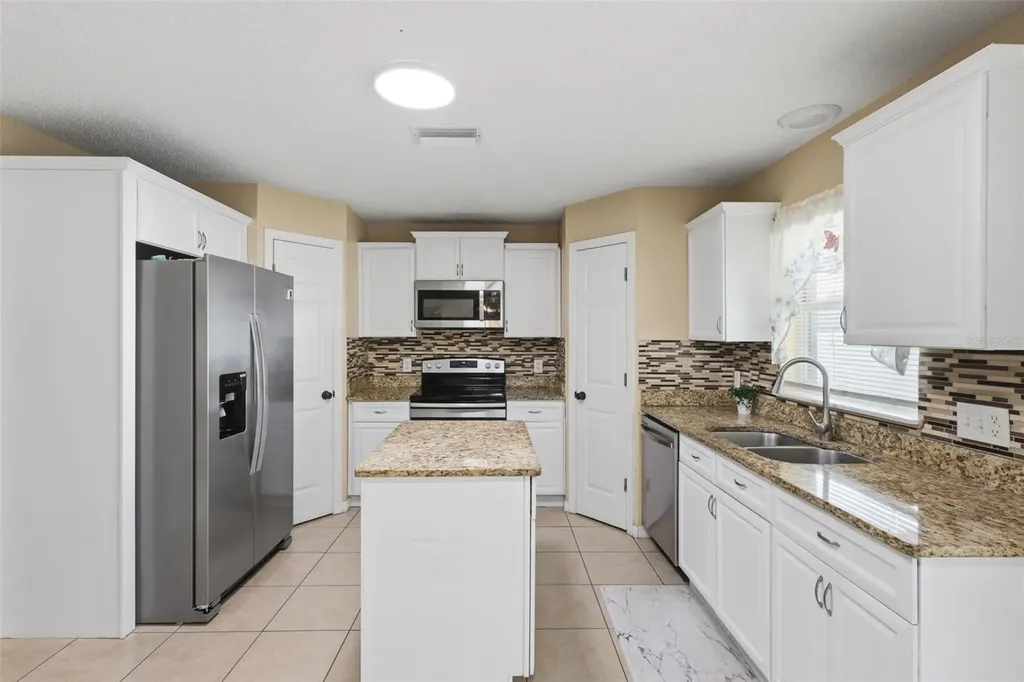 1142 Normandy Drive Kissimmee FL 34759