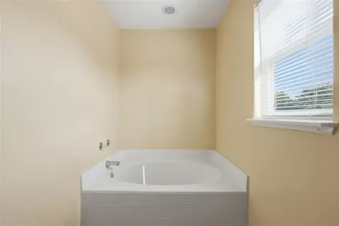 1142 Normandy Drive Kissimmee FL 34759