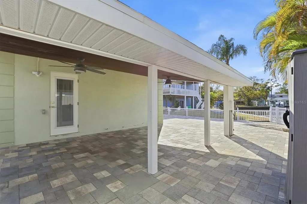 302 Georgia Avenue Crystal Beach FL 34681