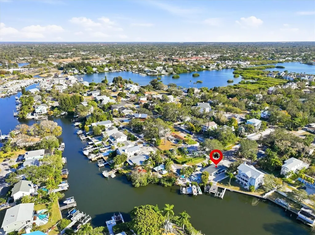 302 Georgia Avenue Crystal Beach FL 34681