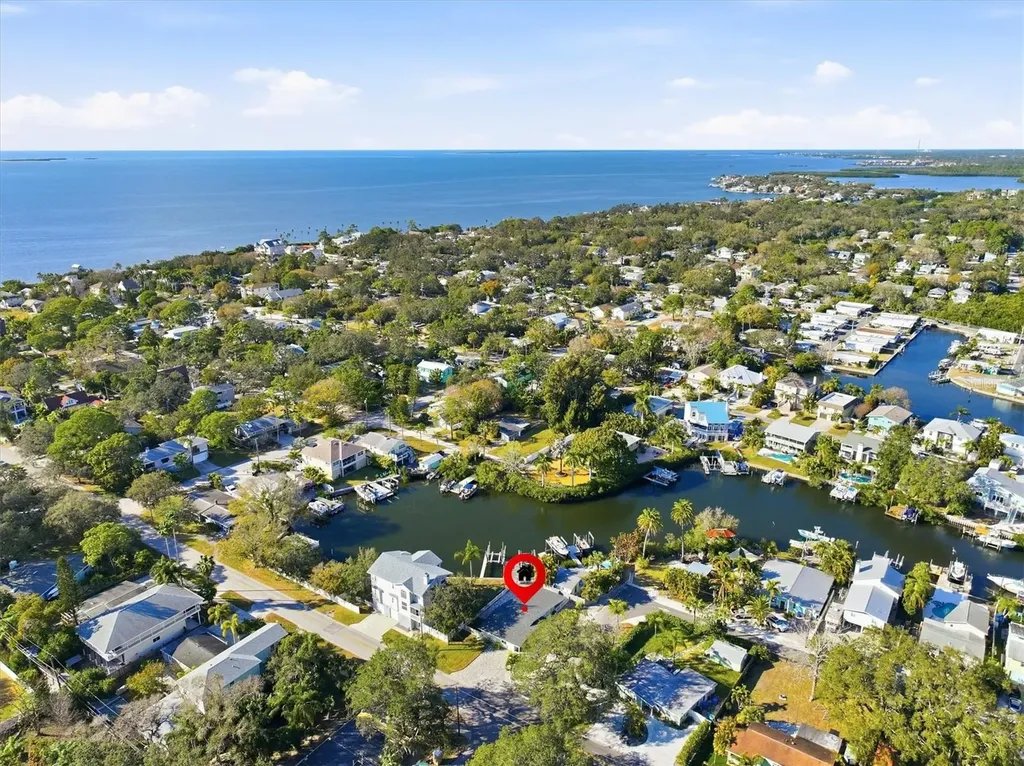 302 Georgia Avenue Crystal Beach FL 34681