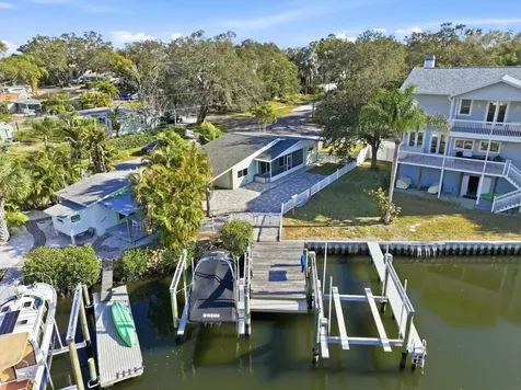 302 Georgia Avenue Crystal Beach FL 34681