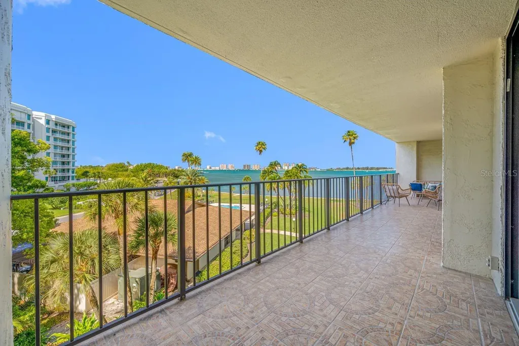 100 Oakmont Lane Belleair FL 33756