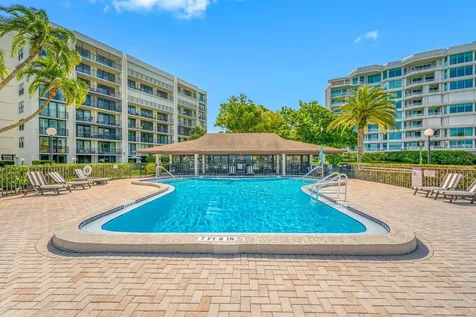 100 Oakmont Lane Belleair FL 33756