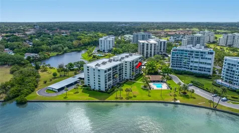 100 Oakmont Lane Belleair FL 33756