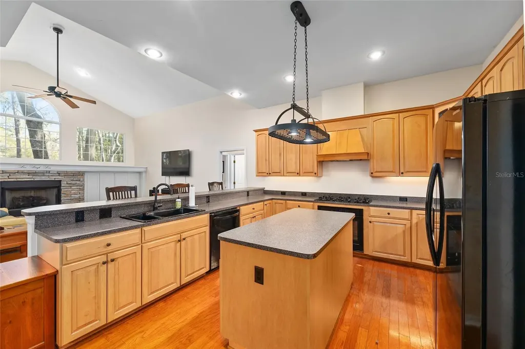 14312 NW 41st Avenue Newberry FL 32669