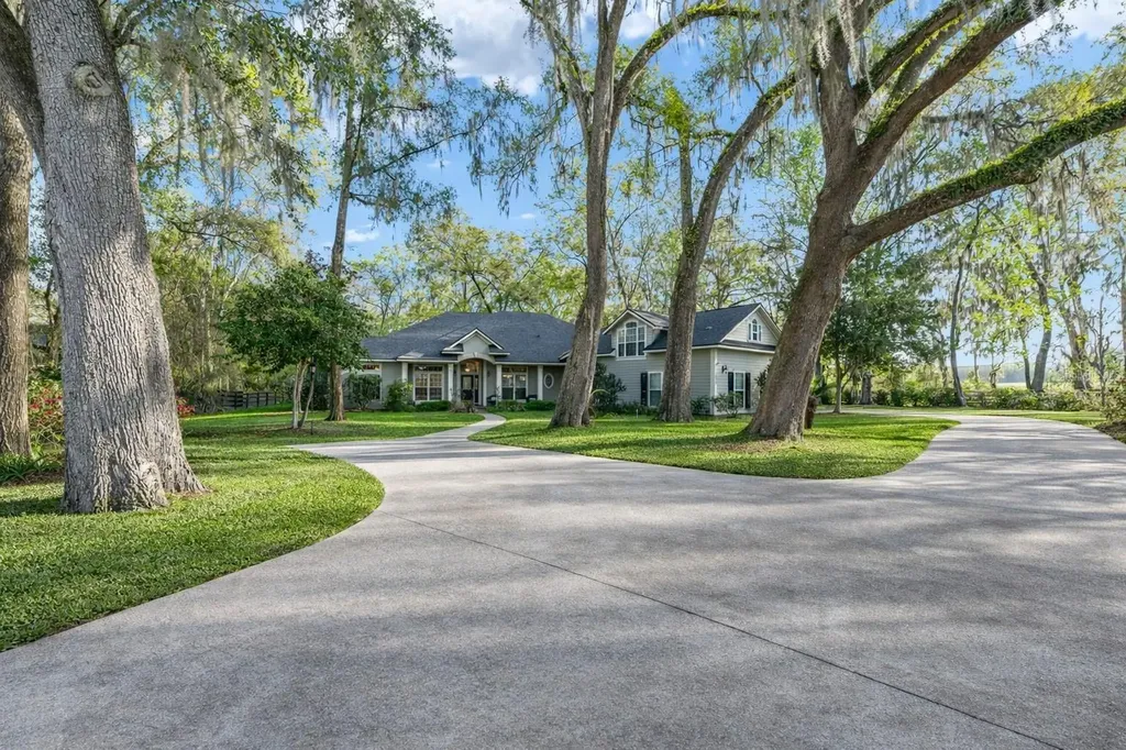 14312 NW 41st Avenue Newberry FL 32669