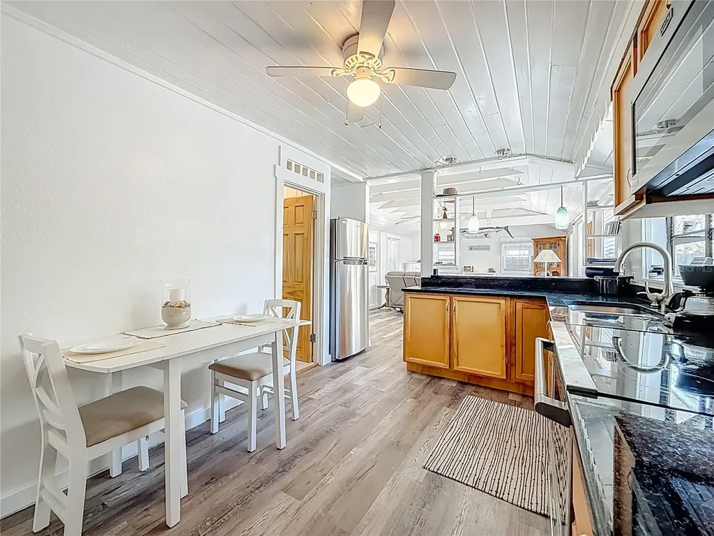129 94th Avenue Treasure Island FL 33706