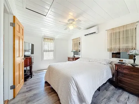 129 94th Avenue Treasure Island FL 33706