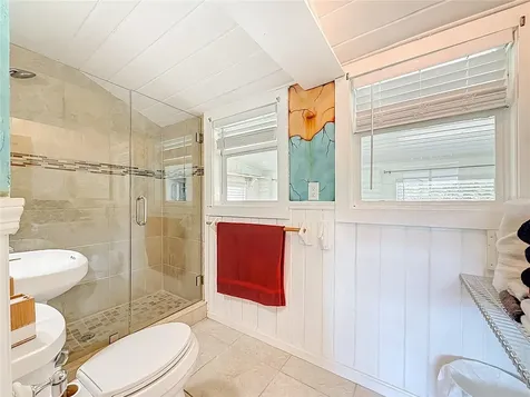 129 94th Avenue Treasure Island FL 33706