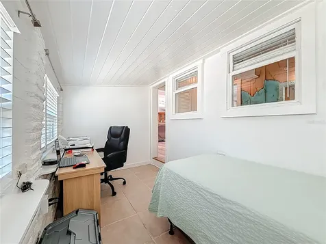 129 94th Avenue Treasure Island FL 33706