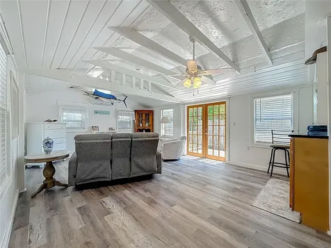 129 94th Avenue Treasure Island FL 33706