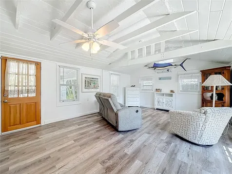 129 94th Avenue Treasure Island FL 33706