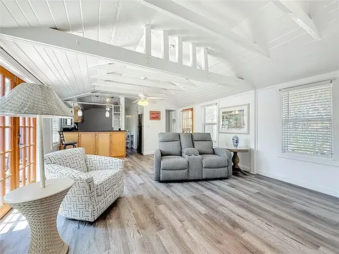 129 94th Avenue Treasure Island FL 33706