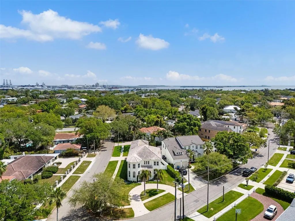 11 Formosa Avenue Tampa FL 33606