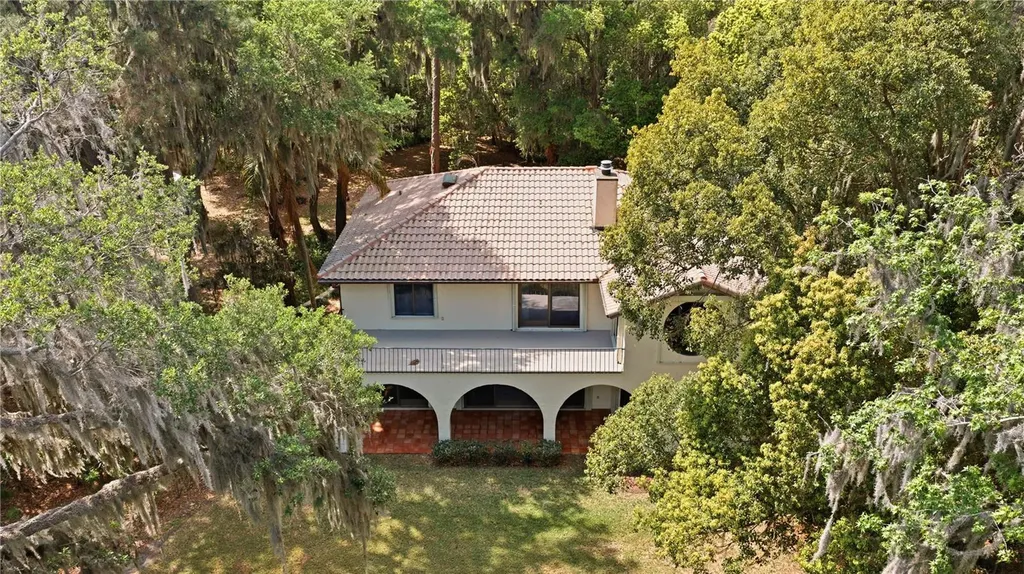 12621 SE Sunset Harbor Road Weirsdale FL 32195