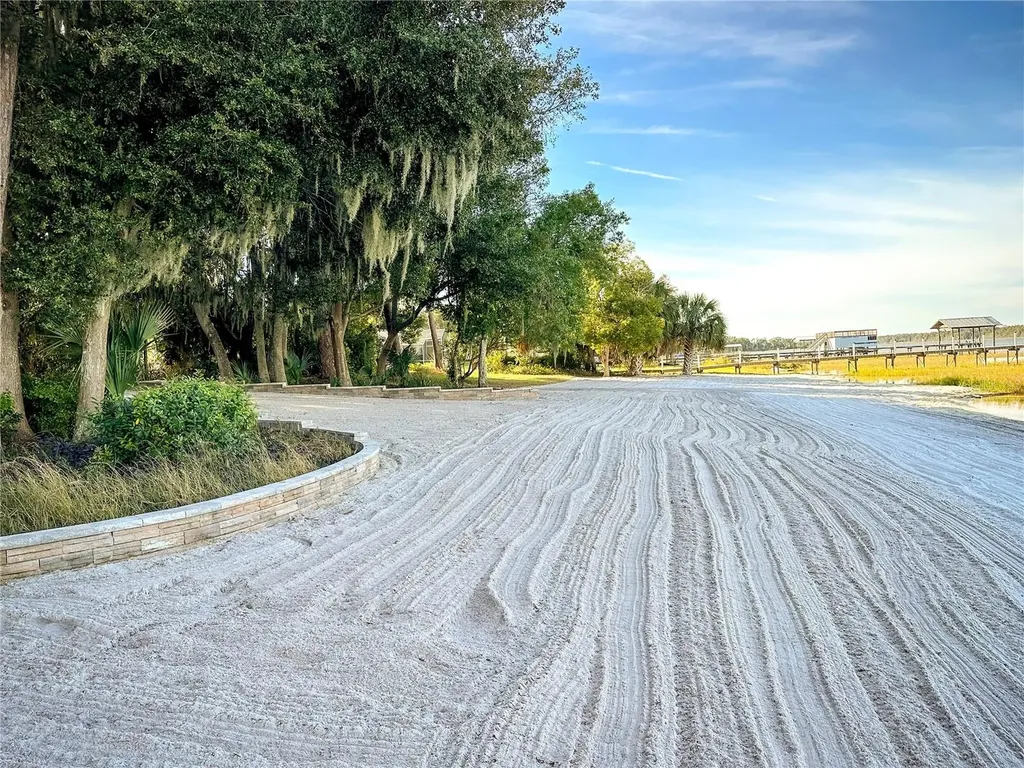 12621 SE Sunset Harbor Road Weirsdale FL 32195
