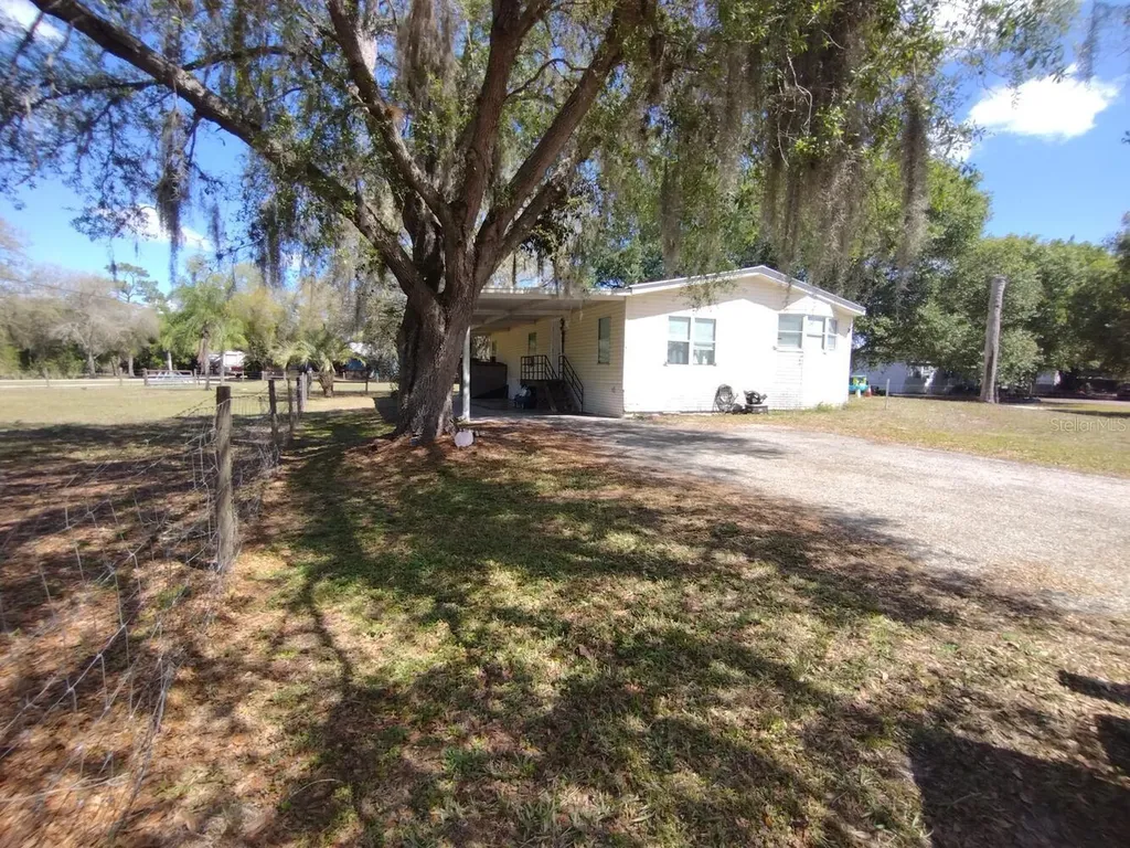 710 & 740 Evans Road Labelle FL 33935