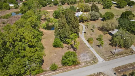 710 & 740 Evans Road Labelle FL 33935