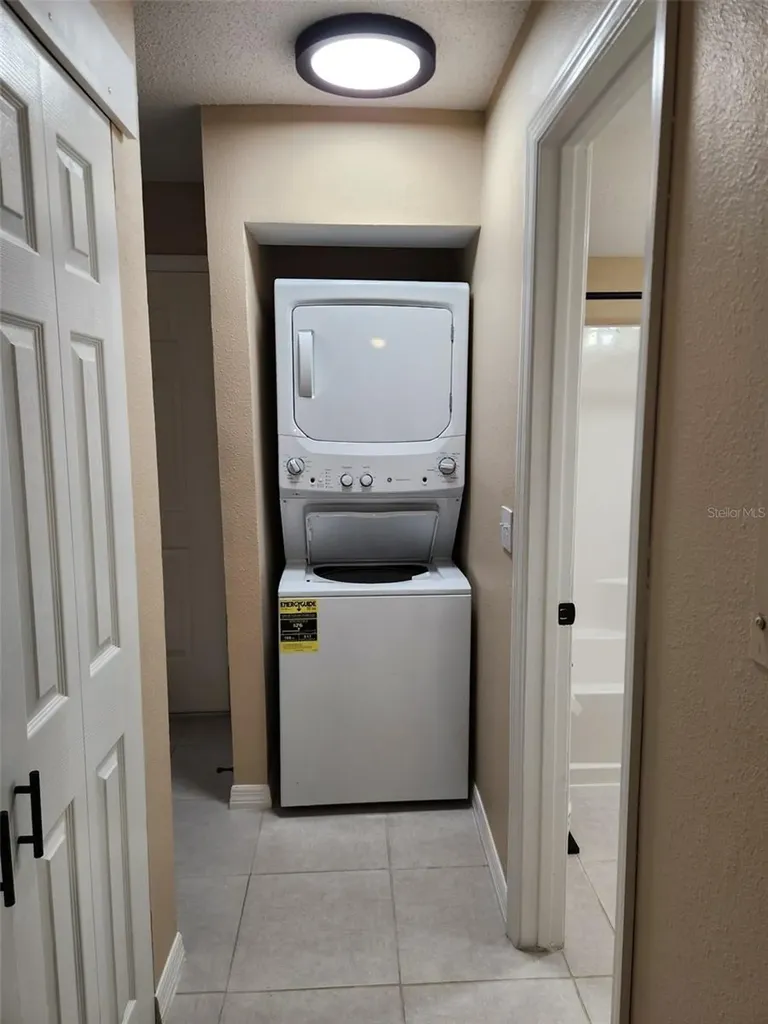 211 Thorn Tree Place Brandon FL 33510