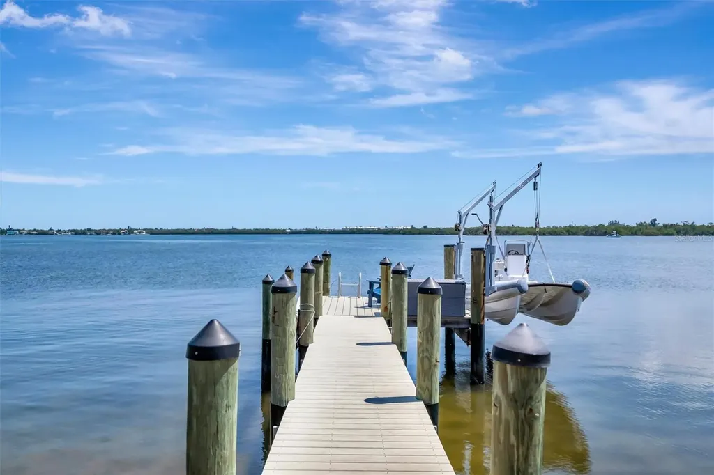 3863 Catalina Drive Bradenton FL 34210