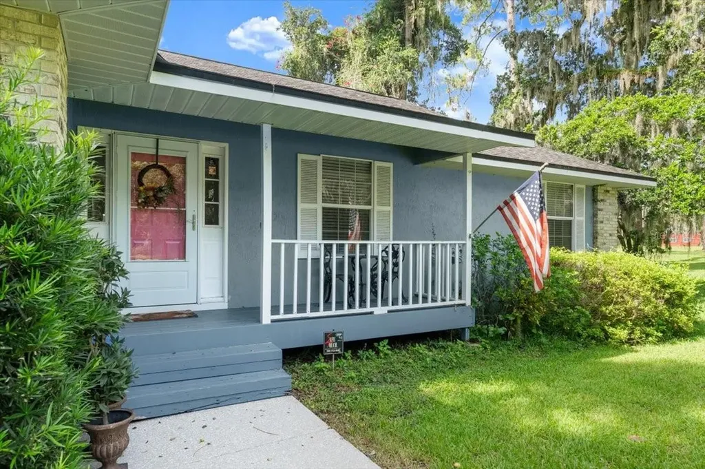 2260 Pioneer Trail New Smyrna Beach FL 32168