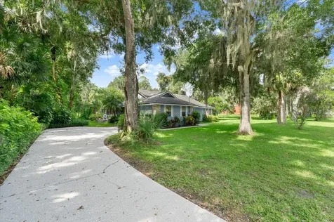 2260 Pioneer Trail New Smyrna Beach FL 32168