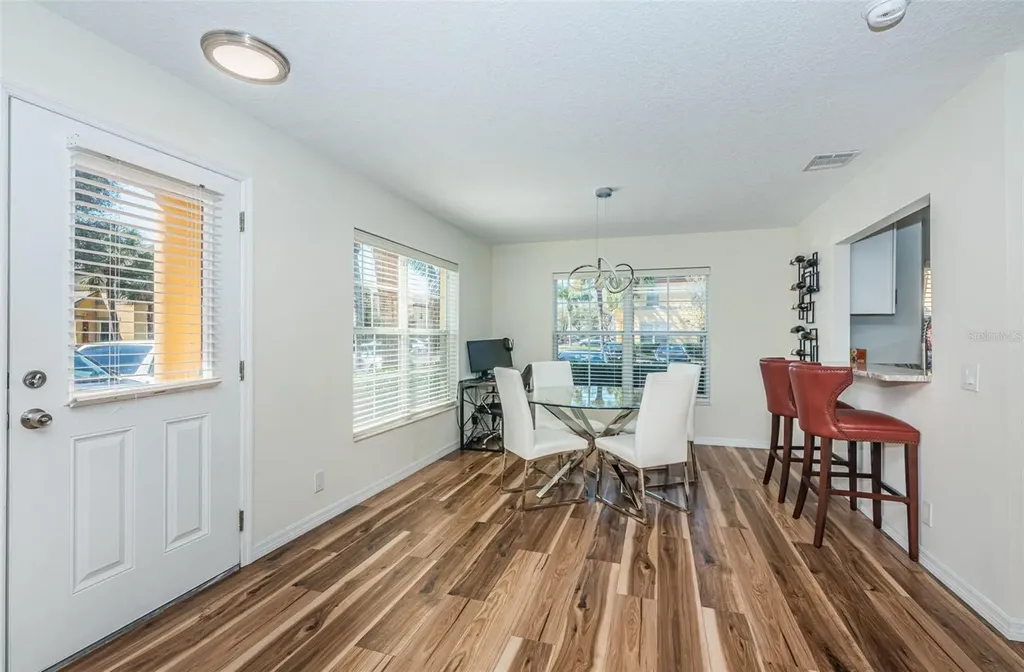 3876 Island Way St Petersburg FL 33705