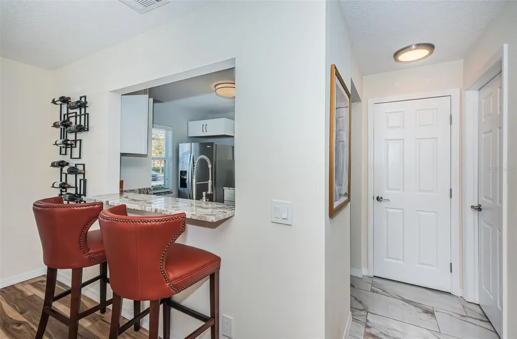 3876 Island Way St Petersburg FL 33705