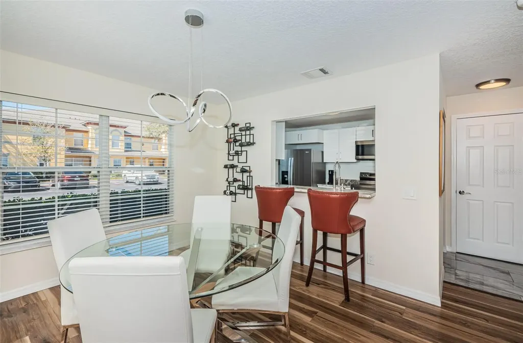 3876 Island Way St Petersburg FL 33705