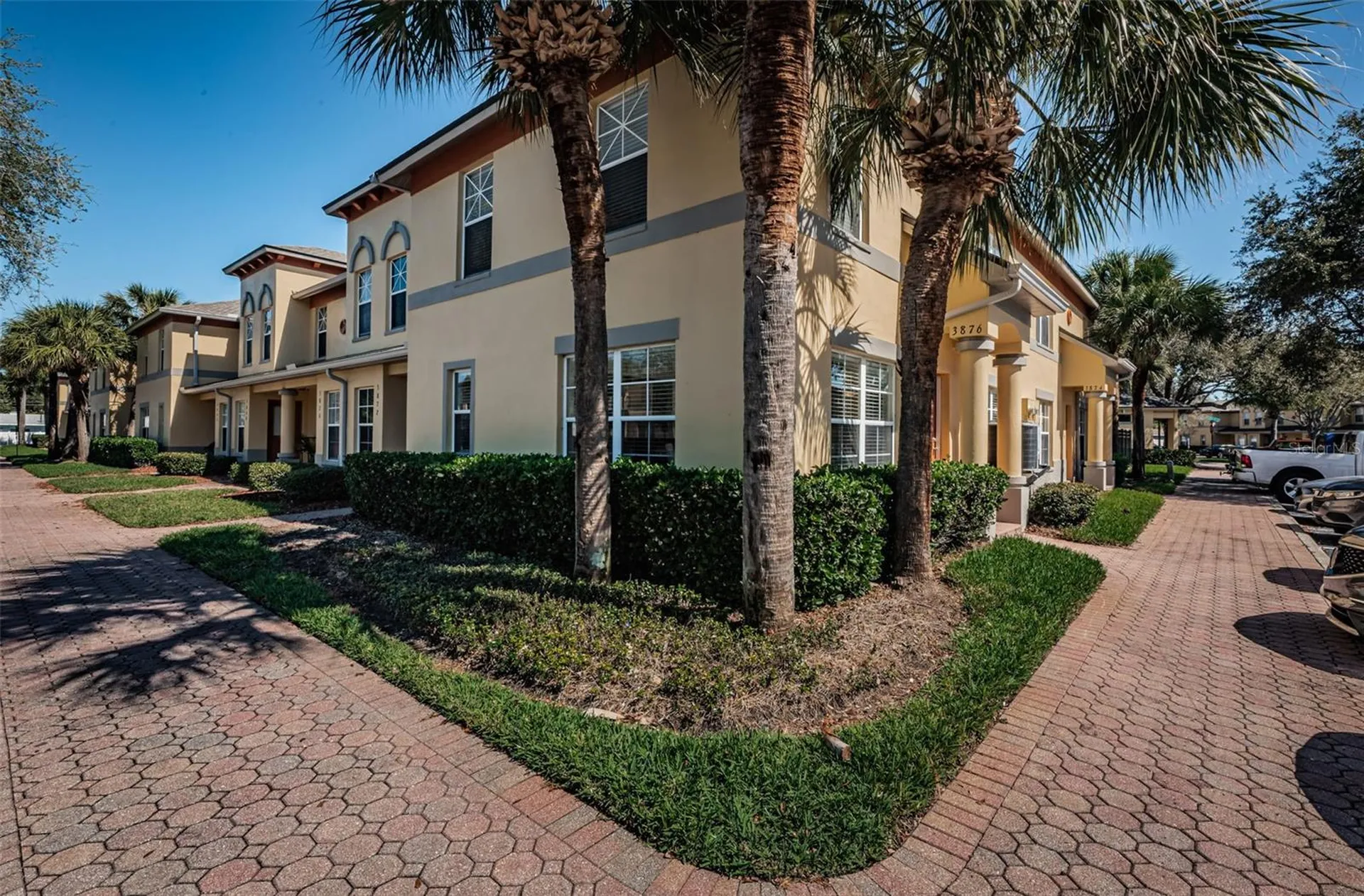 3876 Island Way St Petersburg FL 33705