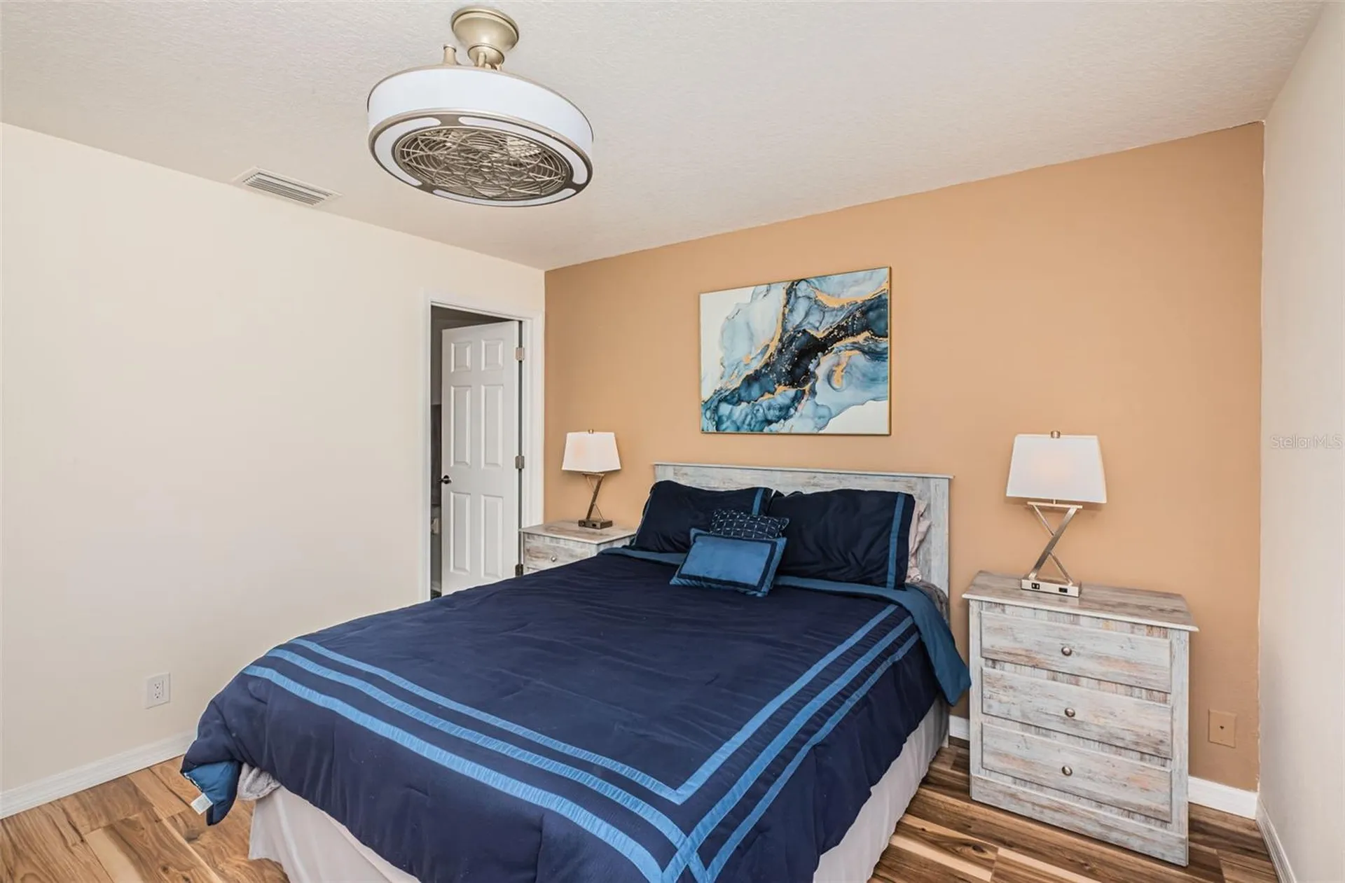 3876 Island Way St Petersburg FL 33705