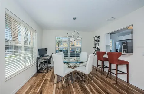 3876 Island Way St Petersburg FL 33705