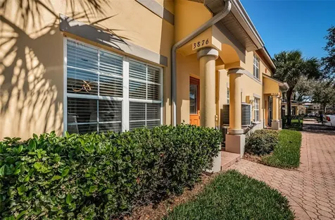 3876 Island Way St Petersburg FL 33705