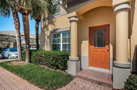 3876 Island Way St Petersburg FL 33705