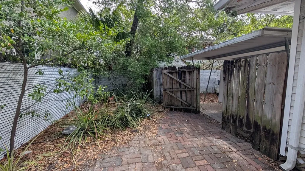 114 S Bungalow Park Avenue Tampa FL 33609