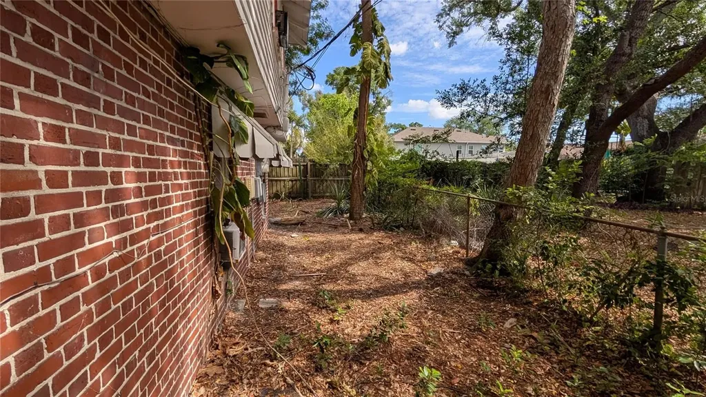 114 S Bungalow Park Avenue Tampa FL 33609