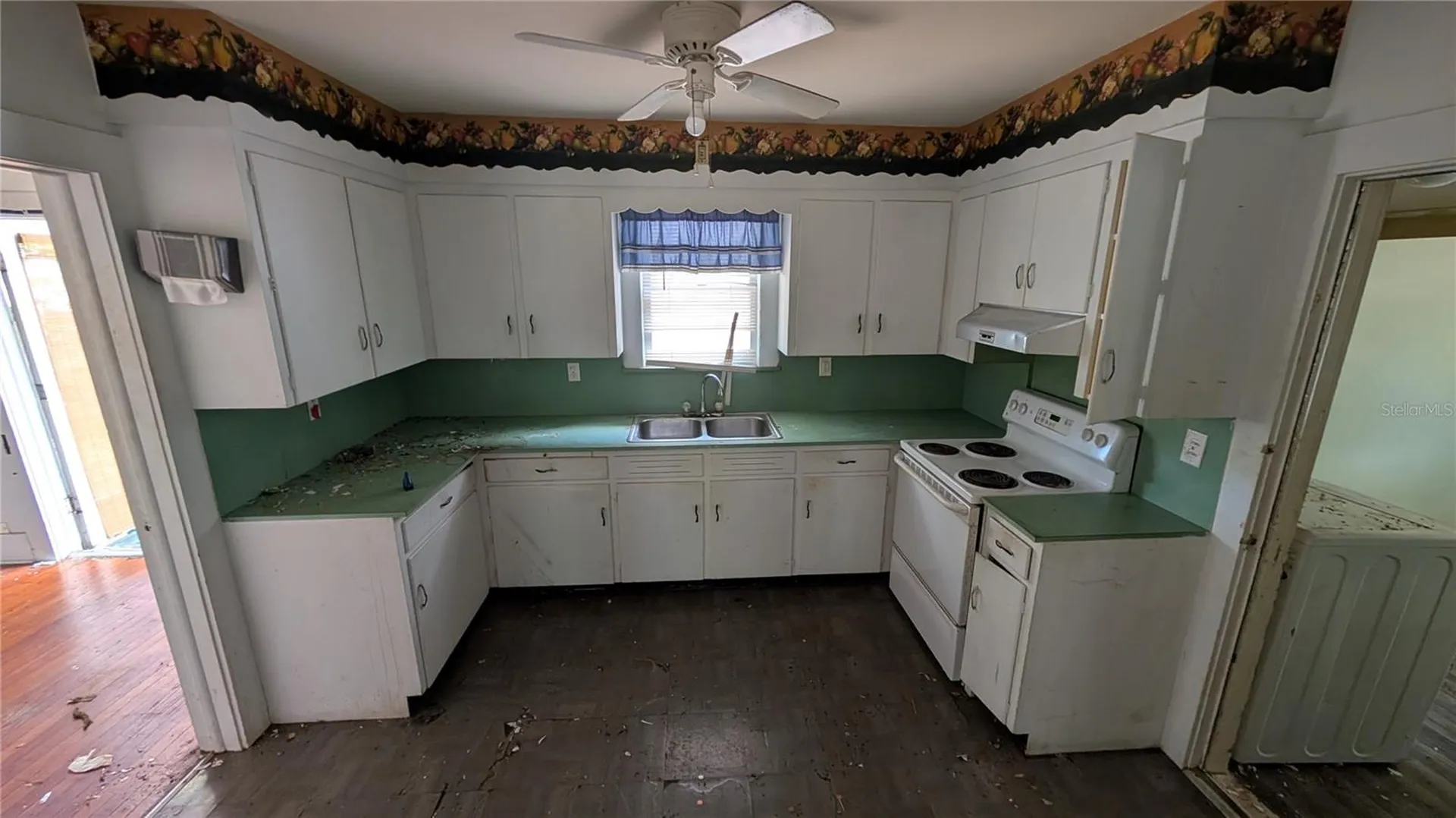 114 S Bungalow Park Avenue Tampa FL 33609