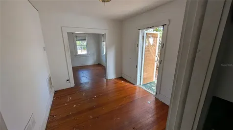 114 S Bungalow Park Avenue Tampa FL 33609