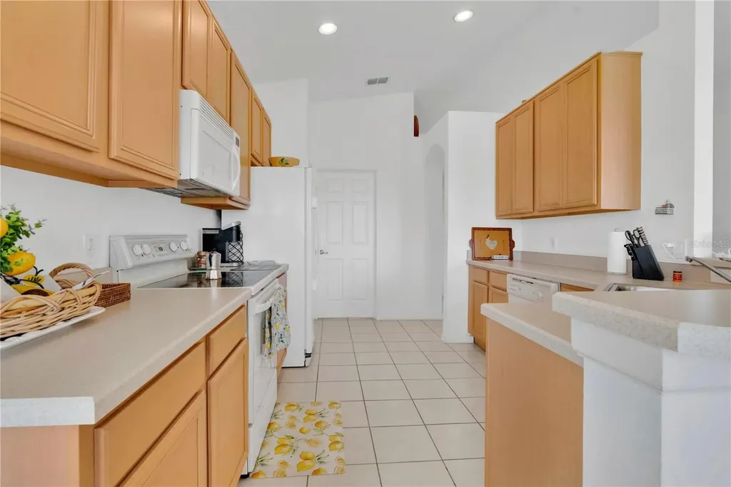 3104 Stonehurst Circle Kissimmee FL 34741