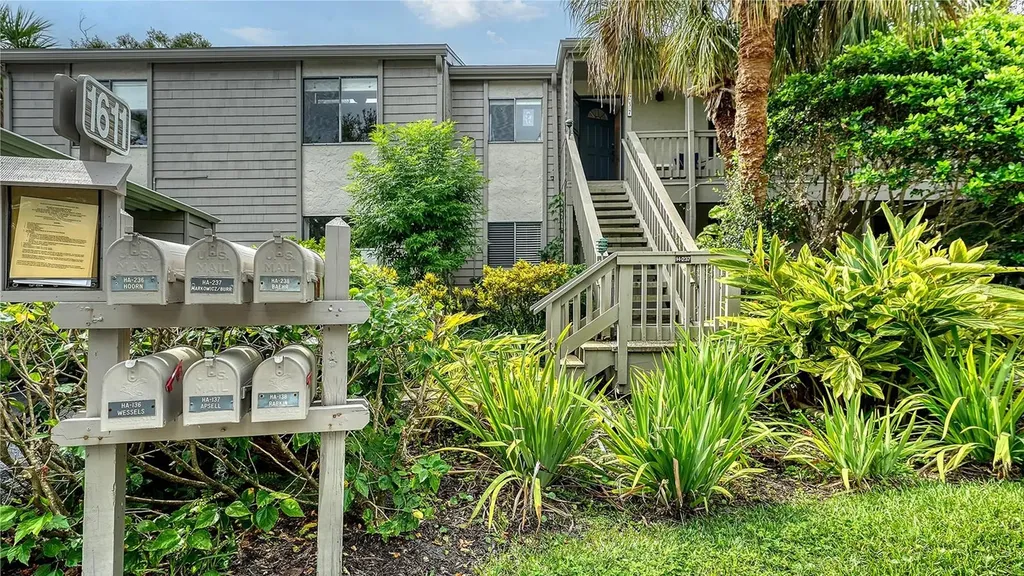 1611 Clower Creek Drive Sarasota FL 34231