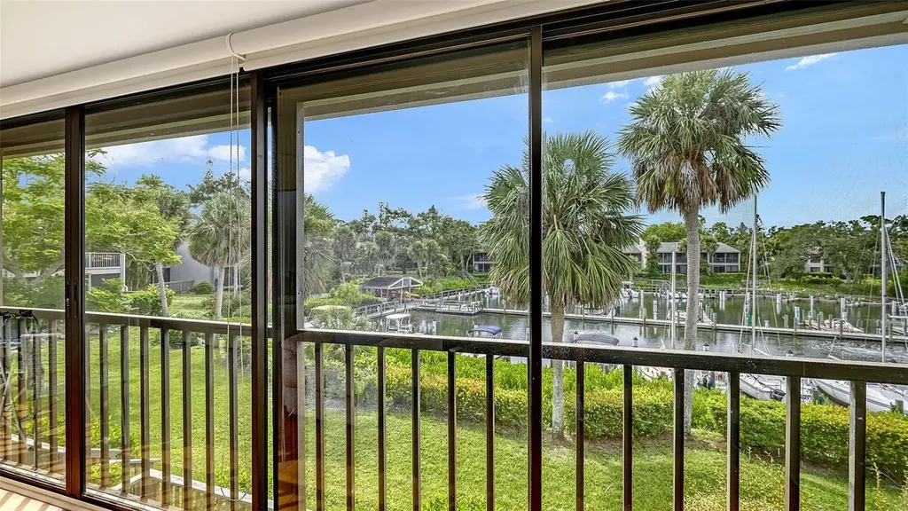1611 Clower Creek Drive Sarasota FL 34231