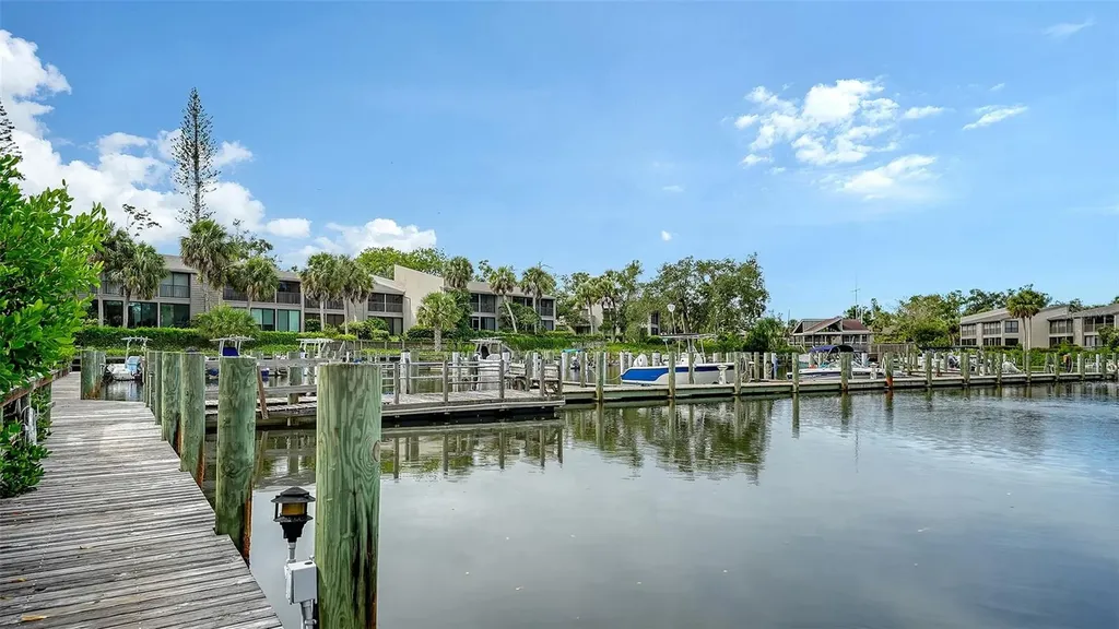 1611 Clower Creek Drive Sarasota FL 34231