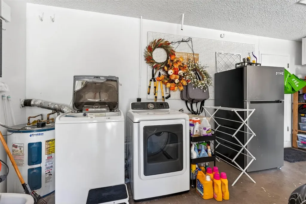 9925 47th Avenue N Seminole FL 33708