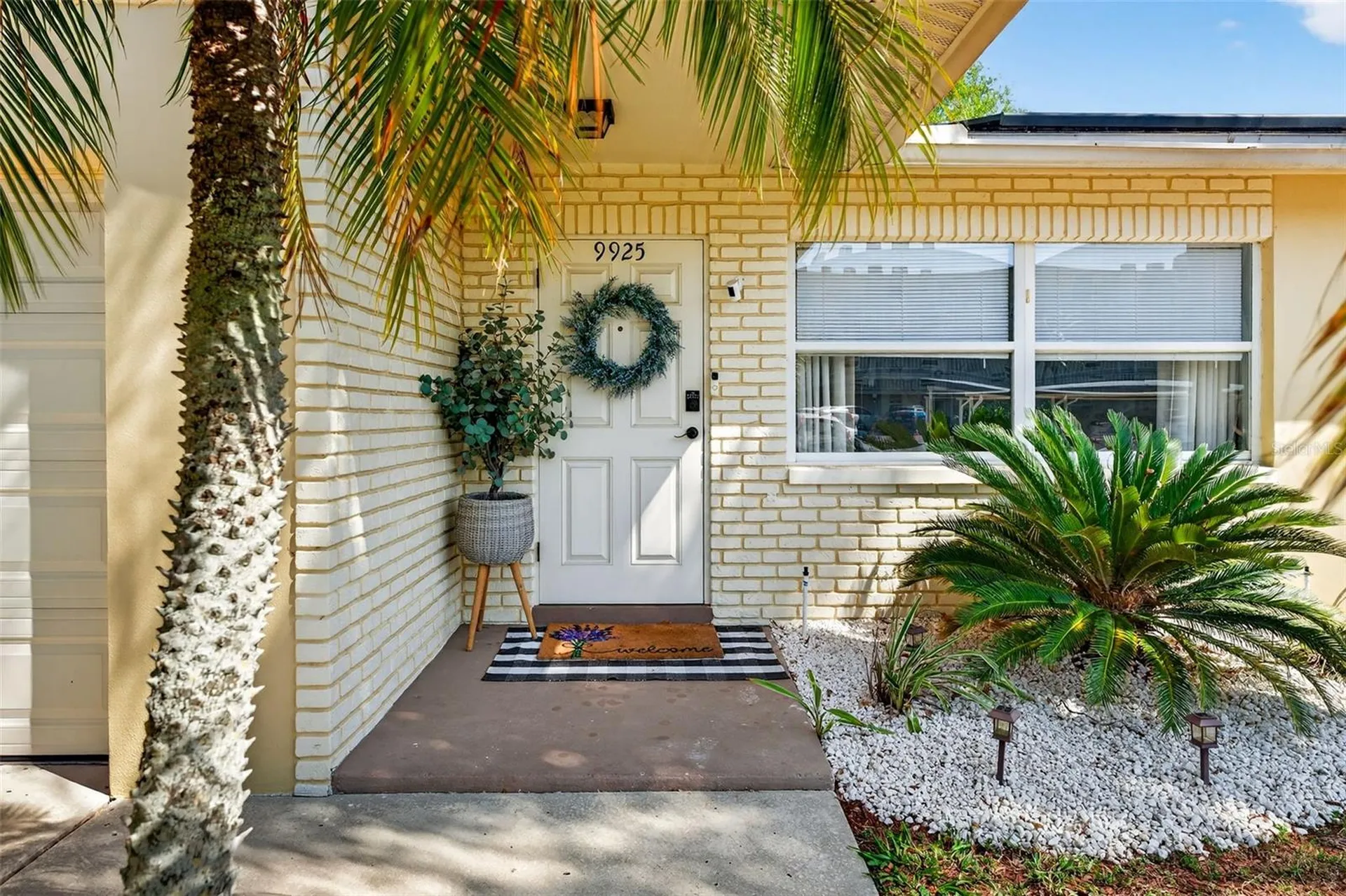 9925 47th Avenue N Seminole FL 33708