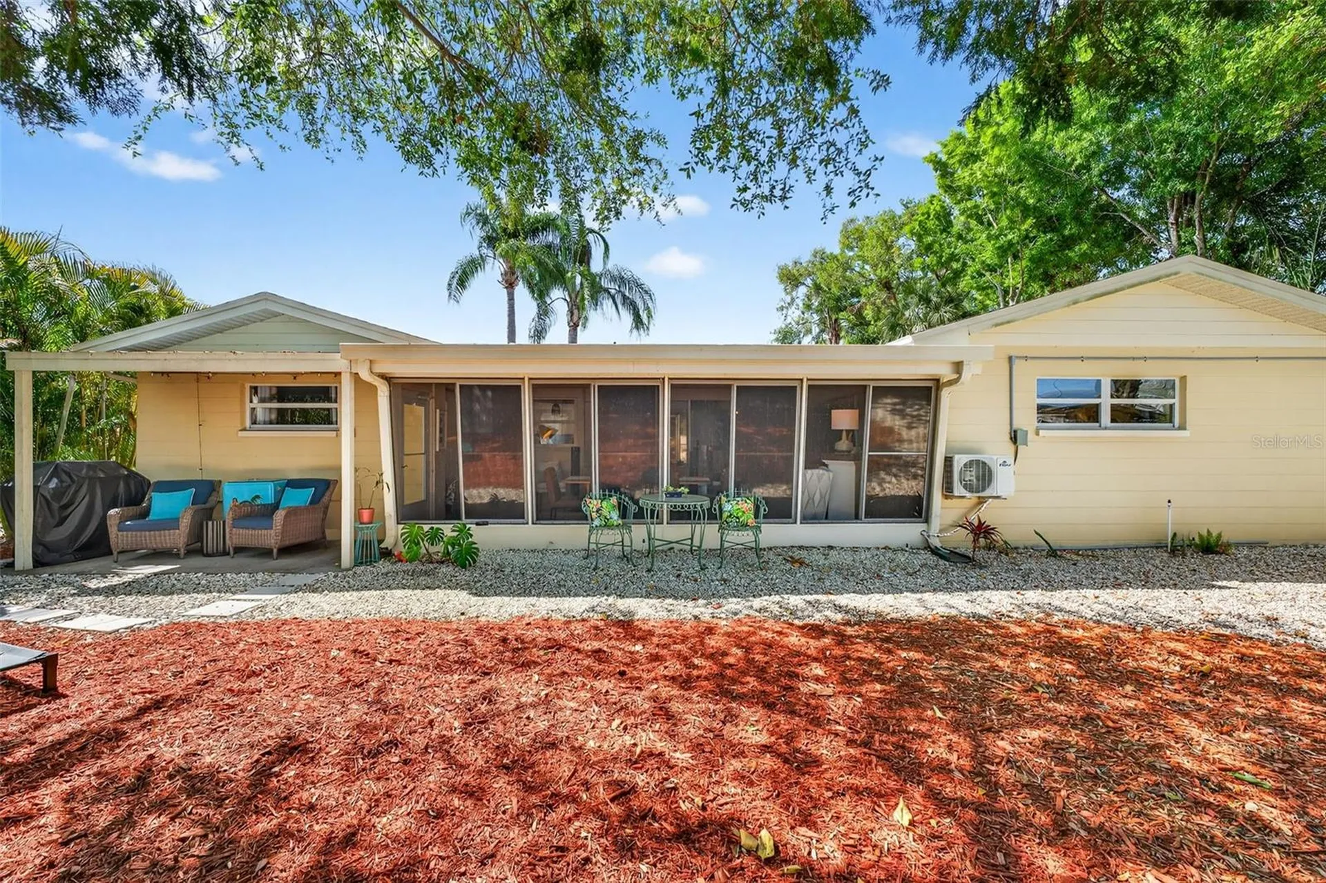 9925 47th Avenue N Seminole FL 33708