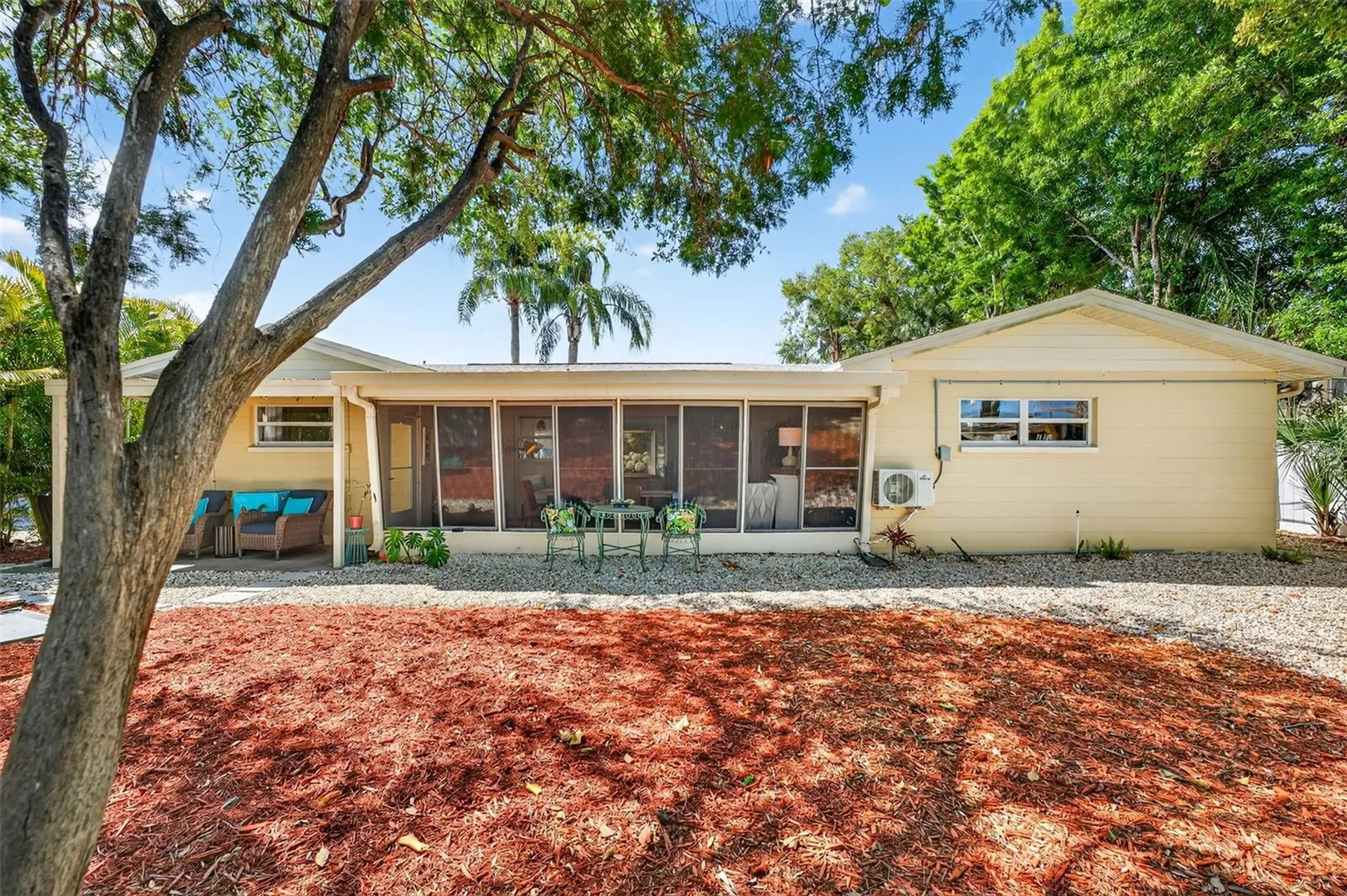 9925 47th Avenue N Seminole FL 33708