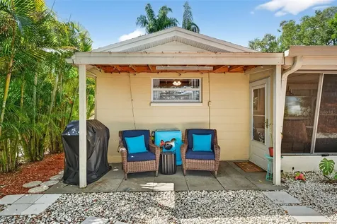 9925 47th Avenue N Seminole FL 33708