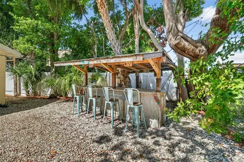 9925 47th Avenue N Seminole FL 33708